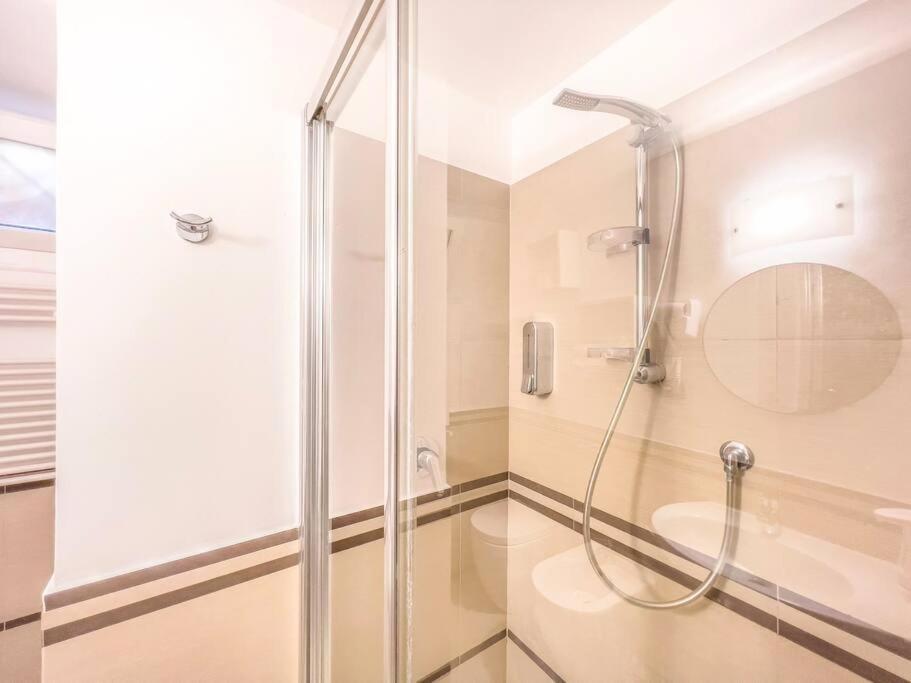 Suite Indipendente Su Due Livelli Rome Bagian luar foto