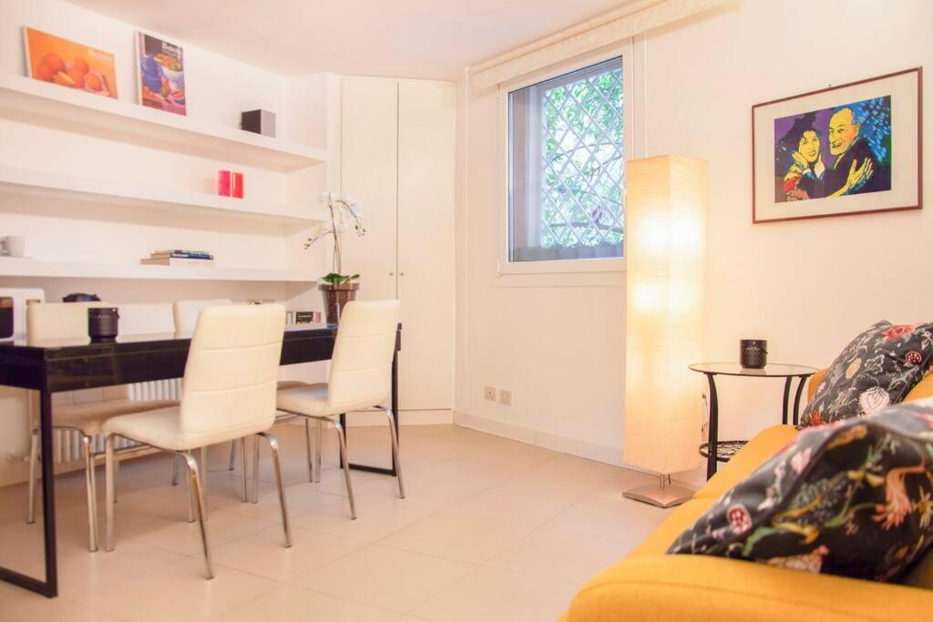 Suite Indipendente Su Due Livelli Rome Bagian luar foto