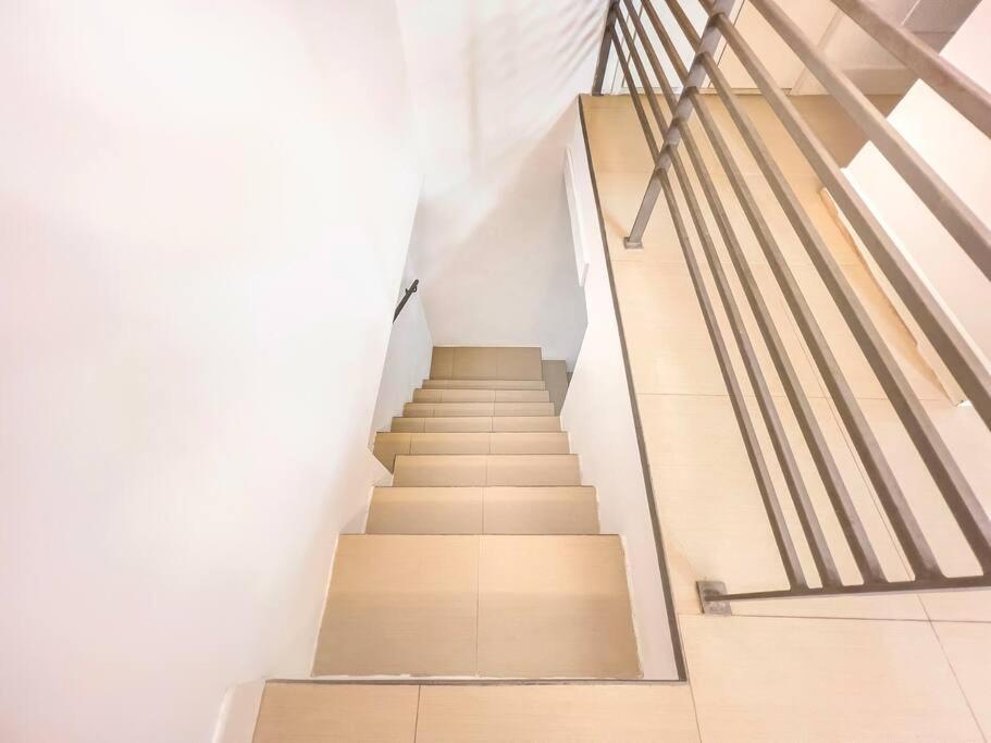 Suite Indipendente Su Due Livelli Rome Bagian luar foto